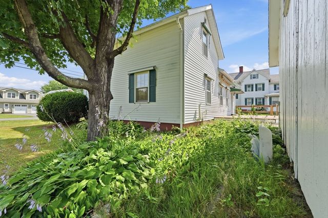 71 Chestnut St, Hatfield, MA 01038