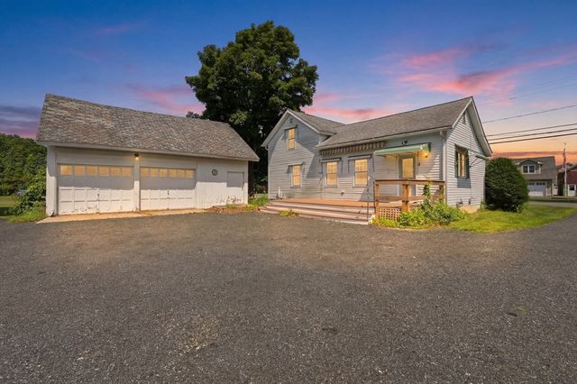 71 Chestnut St, Hatfield, MA 01038