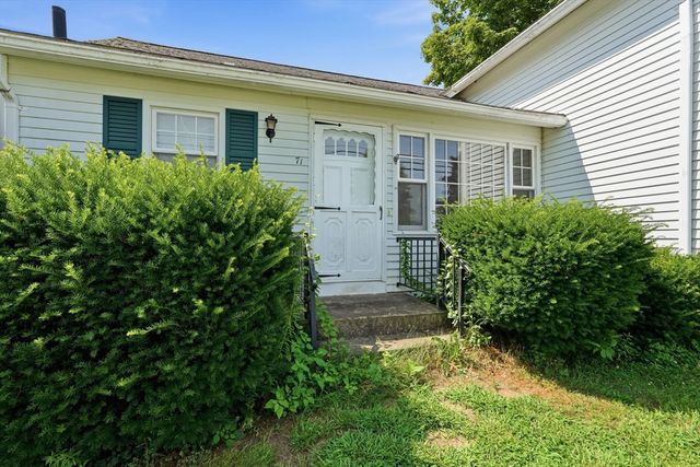 71 Chestnut St, Hatfield, MA 01038