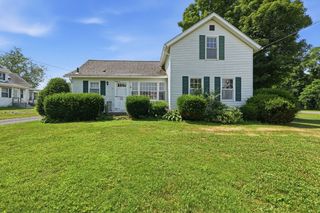 71 Chestnut St, Hatfield, MA 01038