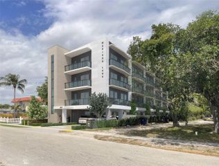 2241 Madison St, Hollywood, FL 33020