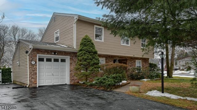 17 Clifford Dr, Wayne Twp., NJ 07470