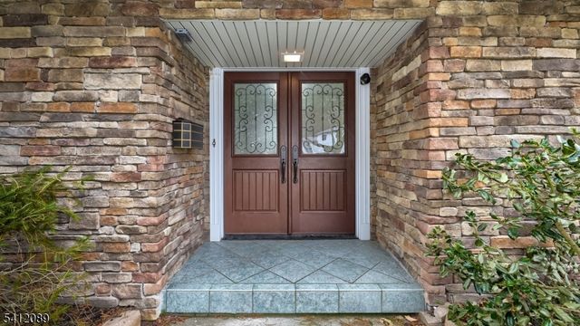 17 Clifford Dr, Wayne Twp., NJ 07470