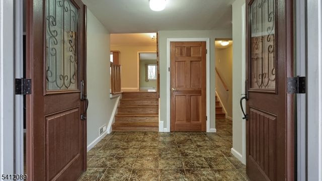 17 Clifford Dr, Wayne Twp., NJ 07470