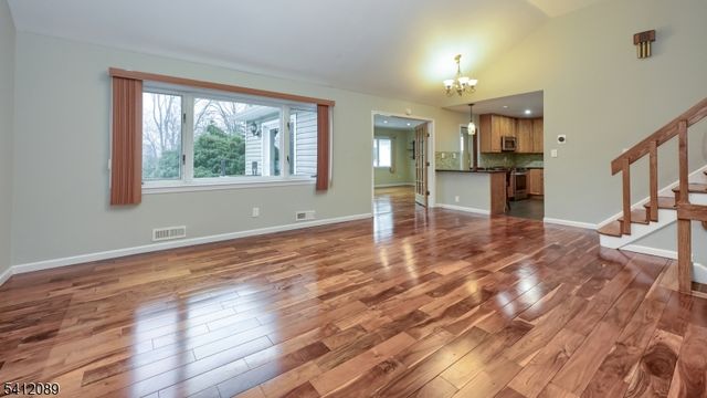 17 Clifford Dr, Wayne Twp., NJ 07470