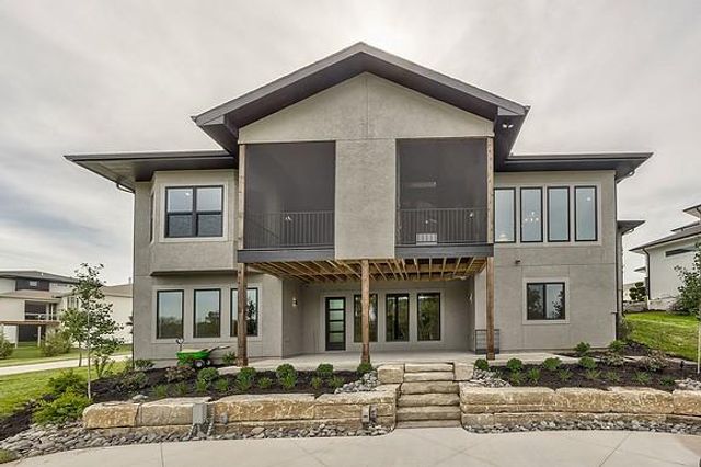 9718 W 176th Terrace, Overland Park, KS 66013