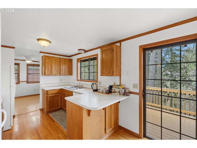 653 Sw TANGLEWOOD Cir, Mc Minnville, OR 97128