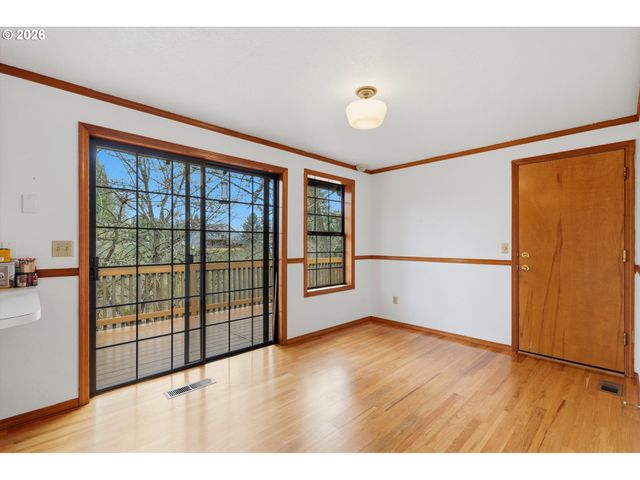 653 Sw TANGLEWOOD Cir, Mc Minnville, OR 97128