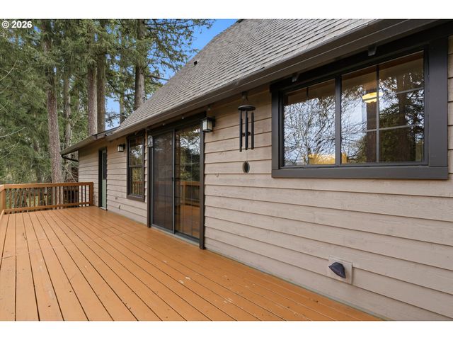 653 Sw TANGLEWOOD Cir, Mc Minnville, OR 97128