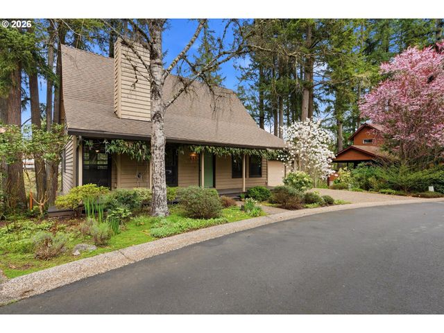 653 Sw TANGLEWOOD Cir, Mc Minnville, OR 97128