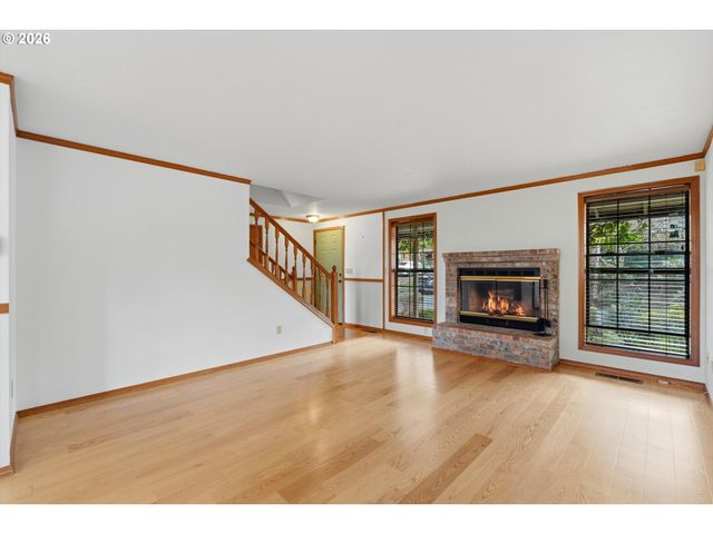 653 Sw TANGLEWOOD Cir, Mc Minnville, OR 97128