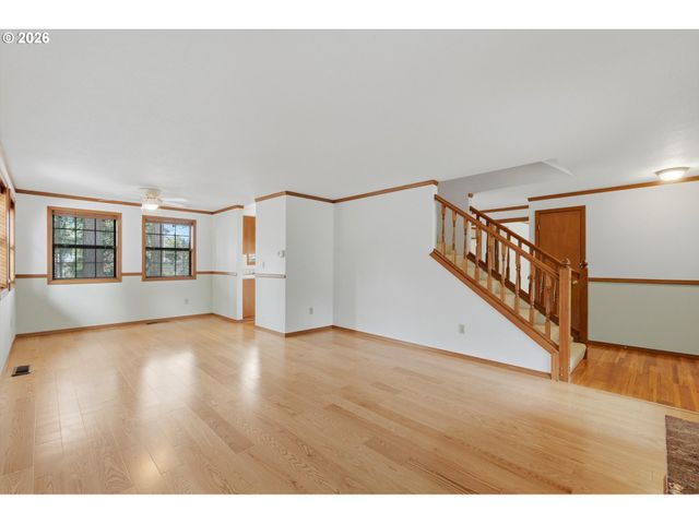 653 Sw TANGLEWOOD Cir, Mc Minnville, OR 97128