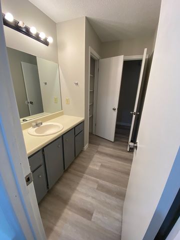 105 Maid Marion Court, Hinesville, GA 31313