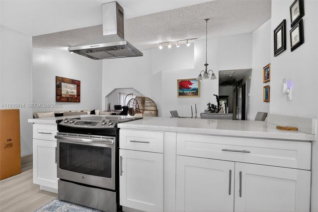 5571 NW 188th St 0, Miami Gardens, FL 33055