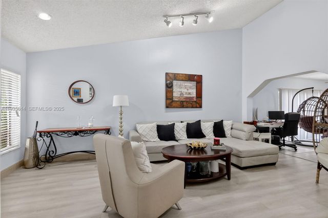 5571 NW 188th St 0, Miami Gardens, FL 33055