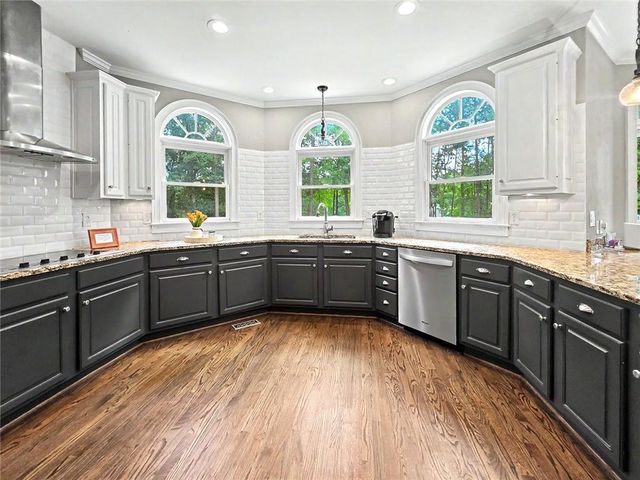 5852 Brookstone Walk NW, Acworth, GA 30101