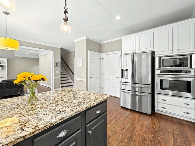 5852 Brookstone Walk NW, Acworth, GA 30101