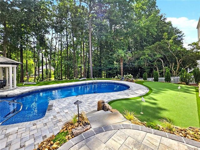 5852 Brookstone Walk NW, Acworth, GA 30101
