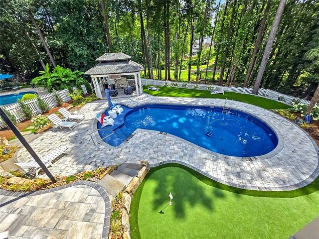 5852 Brookstone Walk NW, Acworth, GA 30101