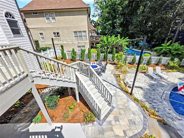 5852 Brookstone Walk NW, Acworth, GA 30101