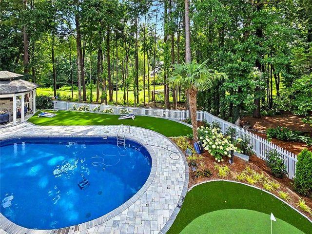 5852 Brookstone Walk NW, Acworth, GA 30101