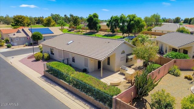 17320 N THORNBERRY Drive, Surprise, AZ 85374