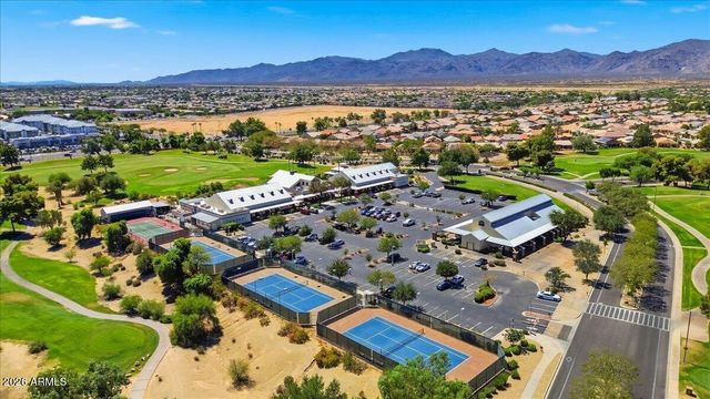 17320 N THORNBERRY Drive, Surprise, AZ 85374