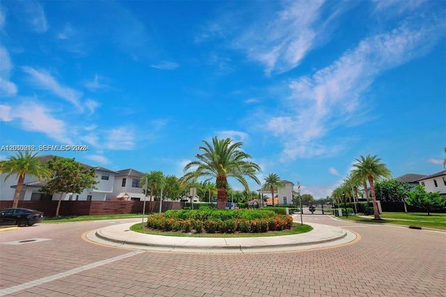 15846 NW 91st Ct 0, Miami Lakes, FL 33018
