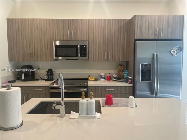 15846 NW 91st Ct 0, Miami Lakes, FL 33018