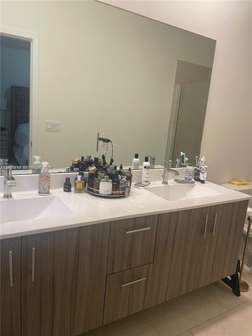 15846 NW 91st Ct 0, Miami Lakes, FL 33018