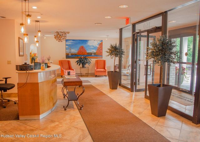 160 Academy Street 6 C, Poughkeepsie, NY 12601