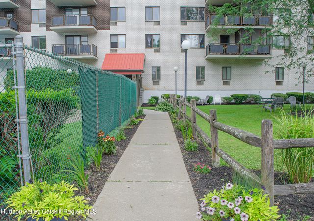 160 Academy Street 6 C, Poughkeepsie, NY 12601