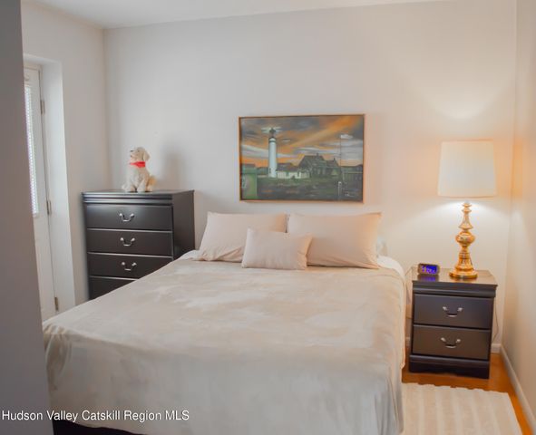 160 Academy Street 6 C, Poughkeepsie, NY 12601