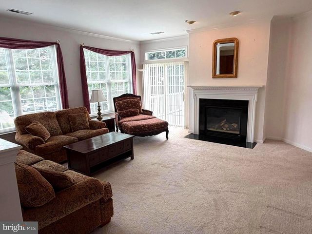 1601 COUNTRY CLUB DR, Springfield, PA 19064