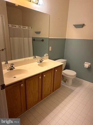 1601 COUNTRY CLUB DR, Springfield, PA 19064