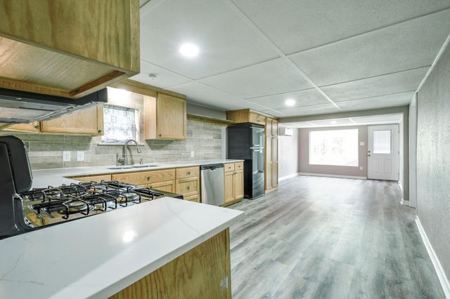 691 Myrtie Drive, Shepherd, TX 77371