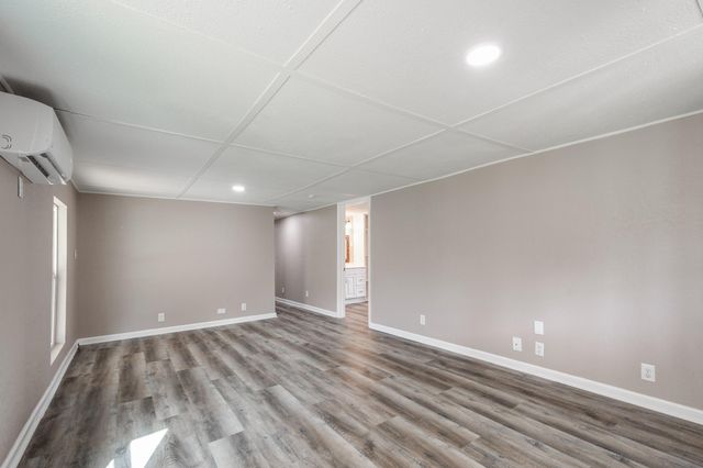 691 Myrtie Drive, Shepherd, TX 77371