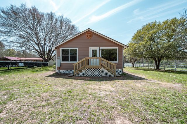 691 Myrtie Drive, Shepherd, TX 77371