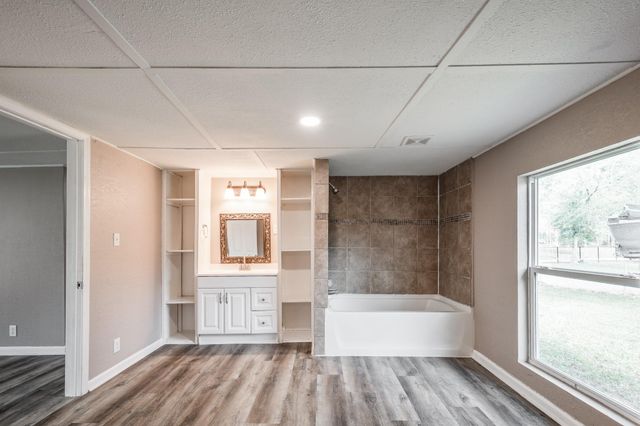 691 Myrtie Drive, Shepherd, TX 77371