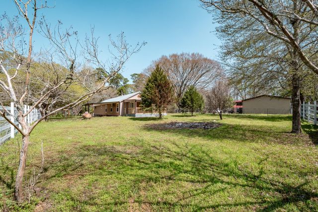 691 Myrtie Drive, Shepherd, TX 77371