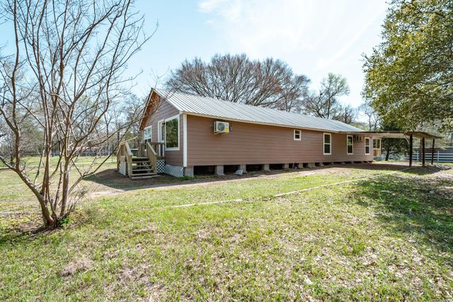 691 Myrtie Drive, Shepherd, TX 77371