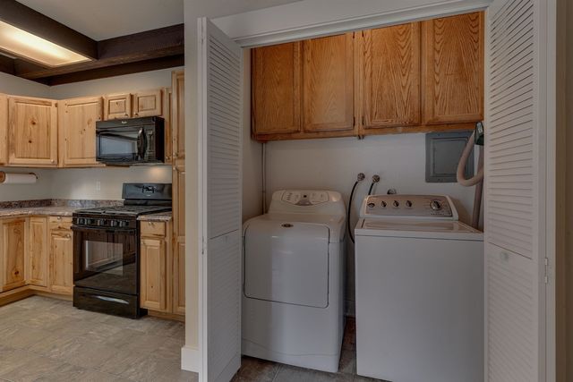 12834 Zurich Pl Apt 2, Truckee, CA 96161