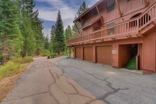12834 Zurich Pl Apt 2, Truckee, CA 96161