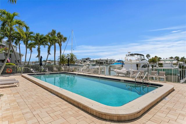 360 PINELLAS BAYWAY S I, St Petersburg, FL 33715
