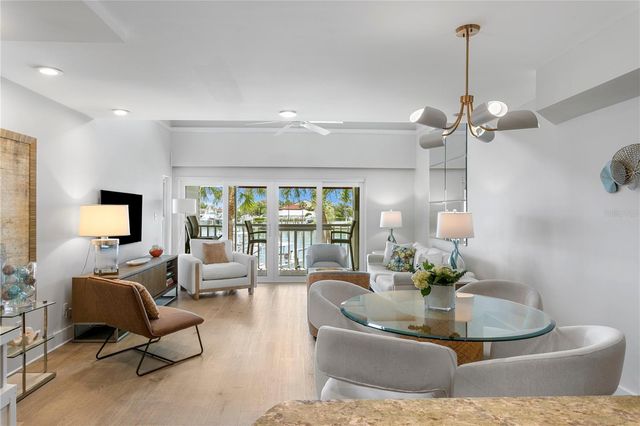 360 PINELLAS BAYWAY S I, St Petersburg, FL 33715