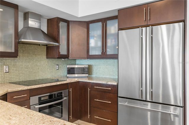 360 PINELLAS BAYWAY S I, St Petersburg, FL 33715