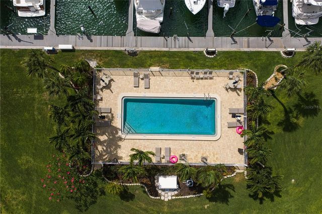 360 PINELLAS BAYWAY S I, St Petersburg, FL 33715