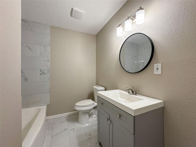 7710 Claiborne Street, Houston, TX 77016