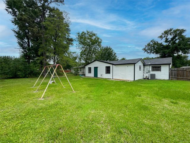 7710 Claiborne Street, Houston, TX 77016