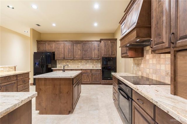 3007 N Bryan Road, Mission, TX 78574